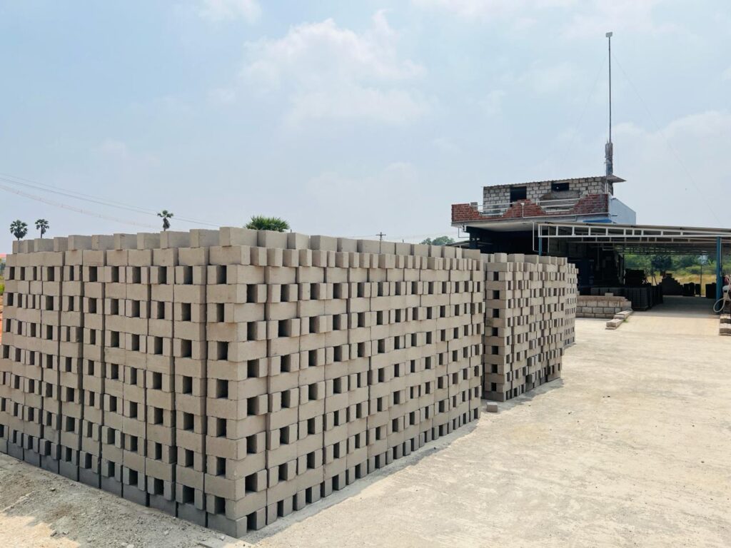 WhatsApp Image 2025-12-08 at 13.21.23 (1)